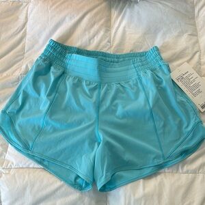 NWT Lululemon hotty hot shorts size 8 tall